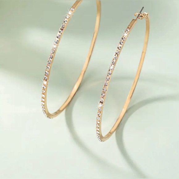 🆕 18k Gold Plated Elegant Rhinestone Hoop Earrings - Picture 2 of 3